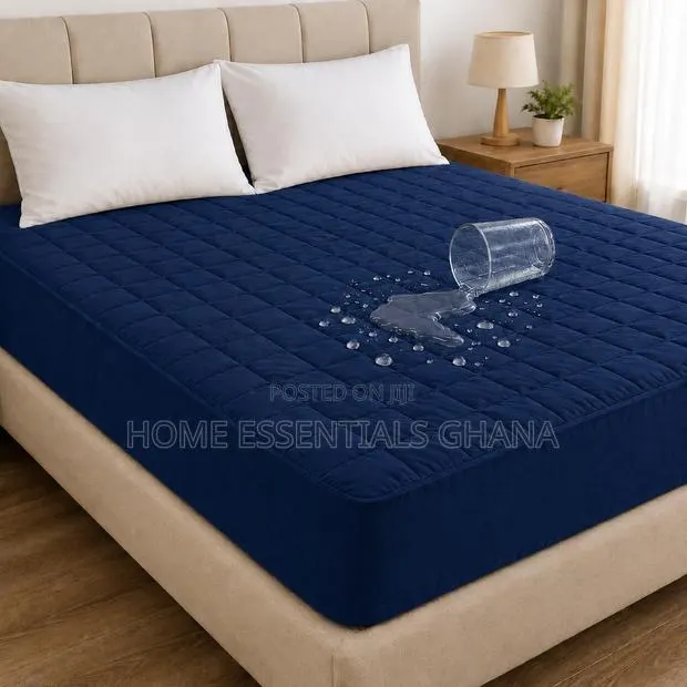 Premium Waterproof Fitted Bedsheet · Photo 1