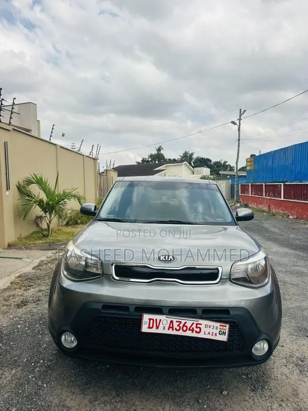 Kia Soul 4dr Wagon (1.6L 4cyl 6A) 2015 Gray · Photo 1