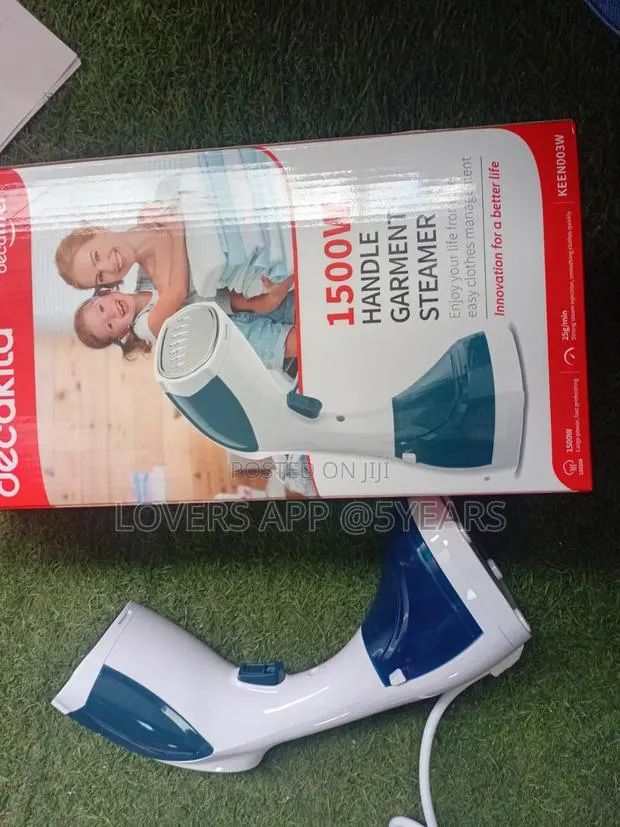 Portable Garment Steamer – Quick & Easy Wrinkle Removal · Photo 1