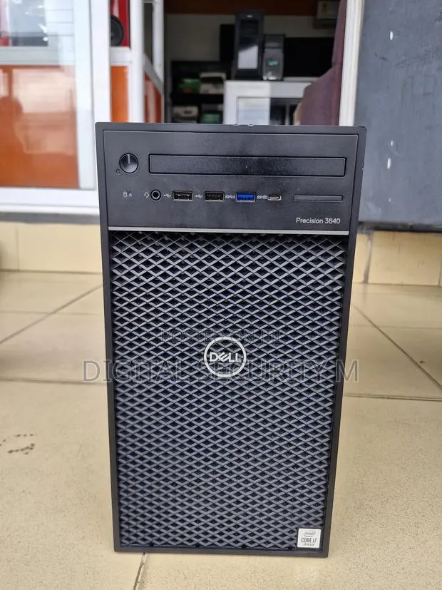Desktop Computer Dell Precision 3000 16GB Intel Core i7 SSD 256GB · Photo 1