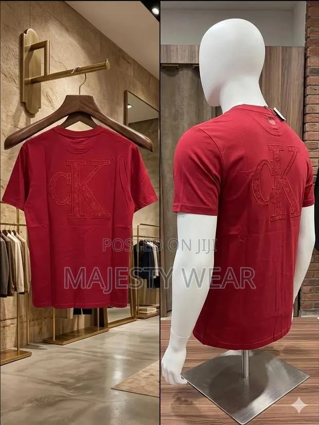 New Trending Round Neck Shirt · Photo 1
