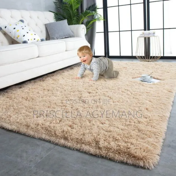 200 by 250 Cm Fluffy Carpet Available · Photo 1