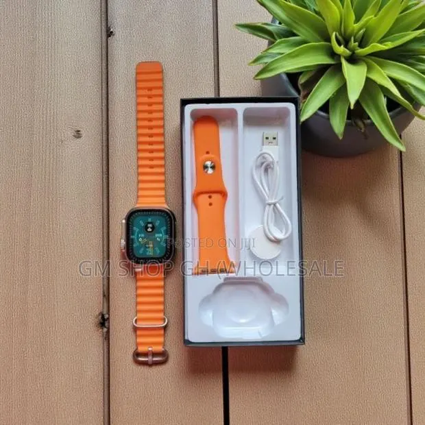 T900 Smartwatch With 2 Straps (23466) · Photo 1