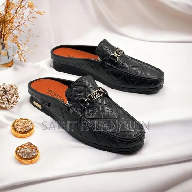 Clarks Half Shoes · Photo 1
