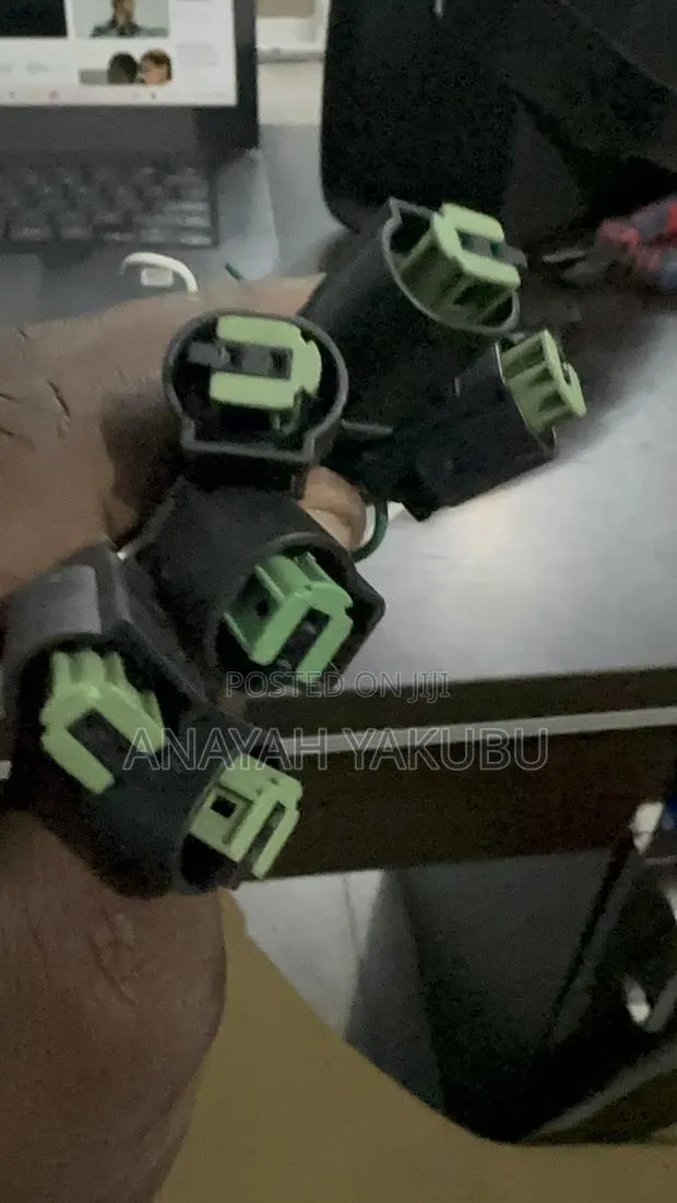 Honda Battery Sensor Sockets · Photo 1