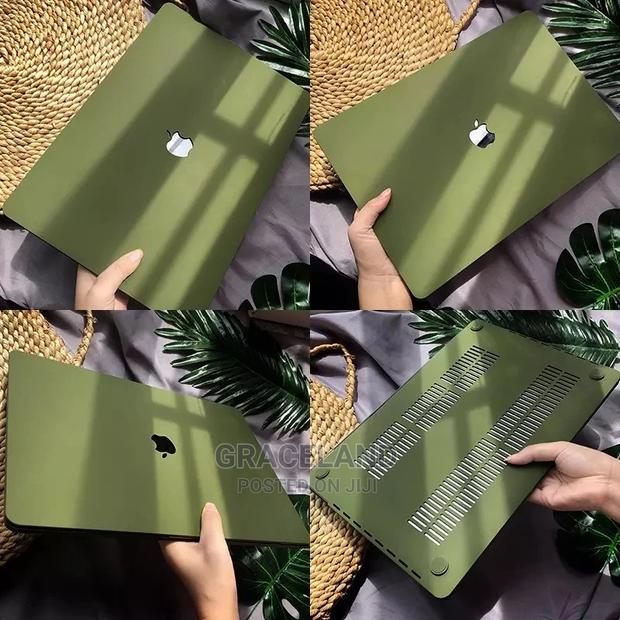 Original New Cream Matte Case for M2 2022 Macbook Pro/Air · Photo 1