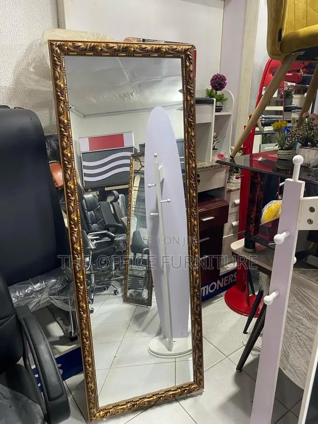 Vanity Standing Dresser(Big) · Photo 1