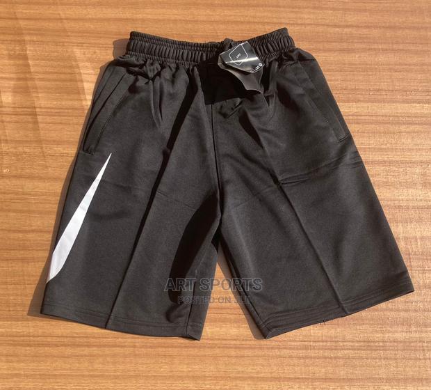 Nike Shorts · Photo 2