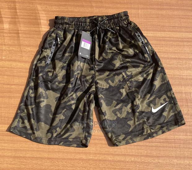 Nike Shorts · Photo 1