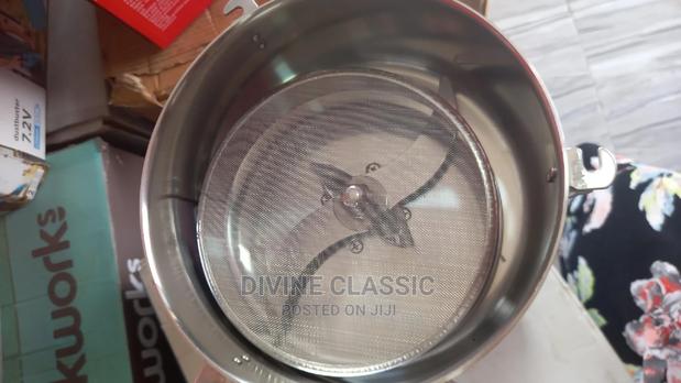 Ririhong Commercial Spice and Herbs Grinder (2000g) · Photo 1