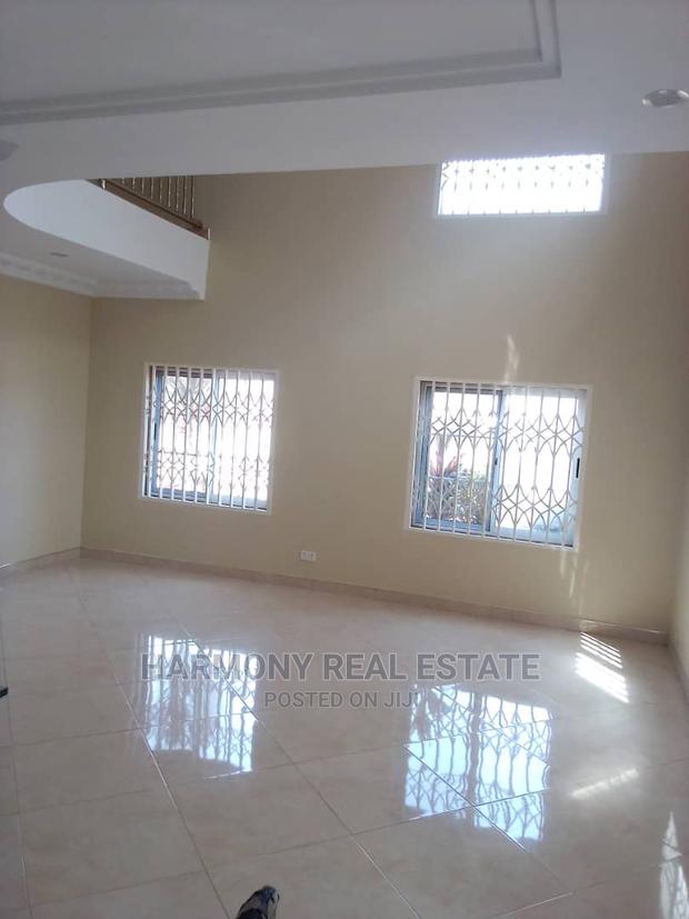 Big House to Let -Dzorwulu · Photo 4