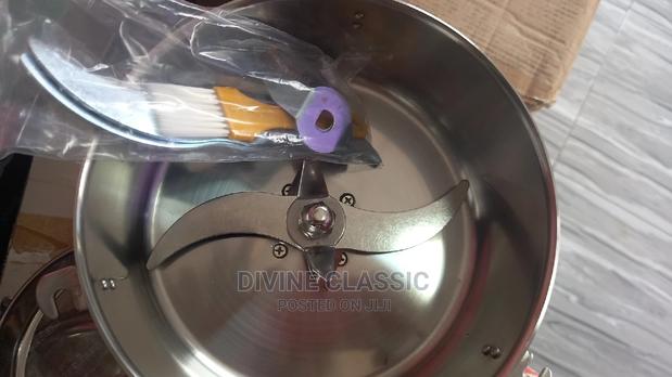 Ririhong Commercial Spice and Herbs Grinder (2000g) · Photo 3