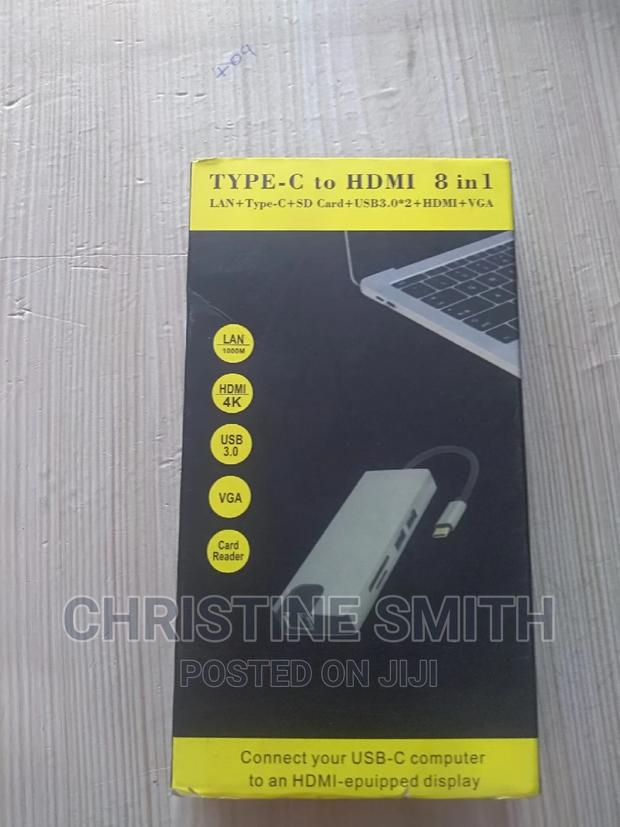 Type C 8 in 1 With VGA · Photo 3