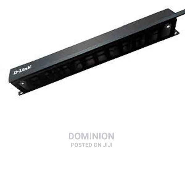 D-Link NCM-M02 19” 1U Metal Cable Management With Cover · Photo 2