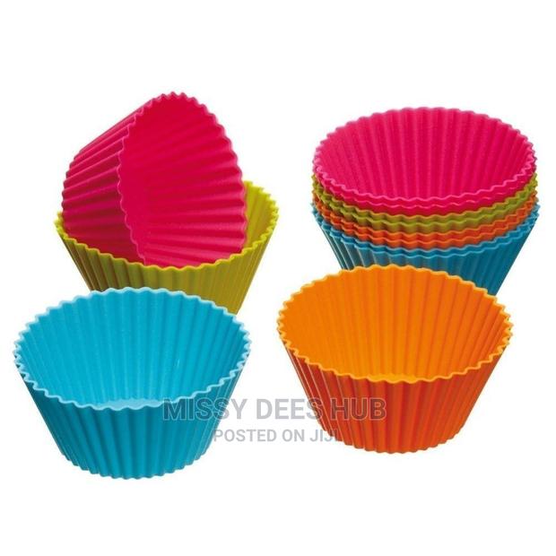 Silicone Cupcake Mold - 6pcs · Photo 1