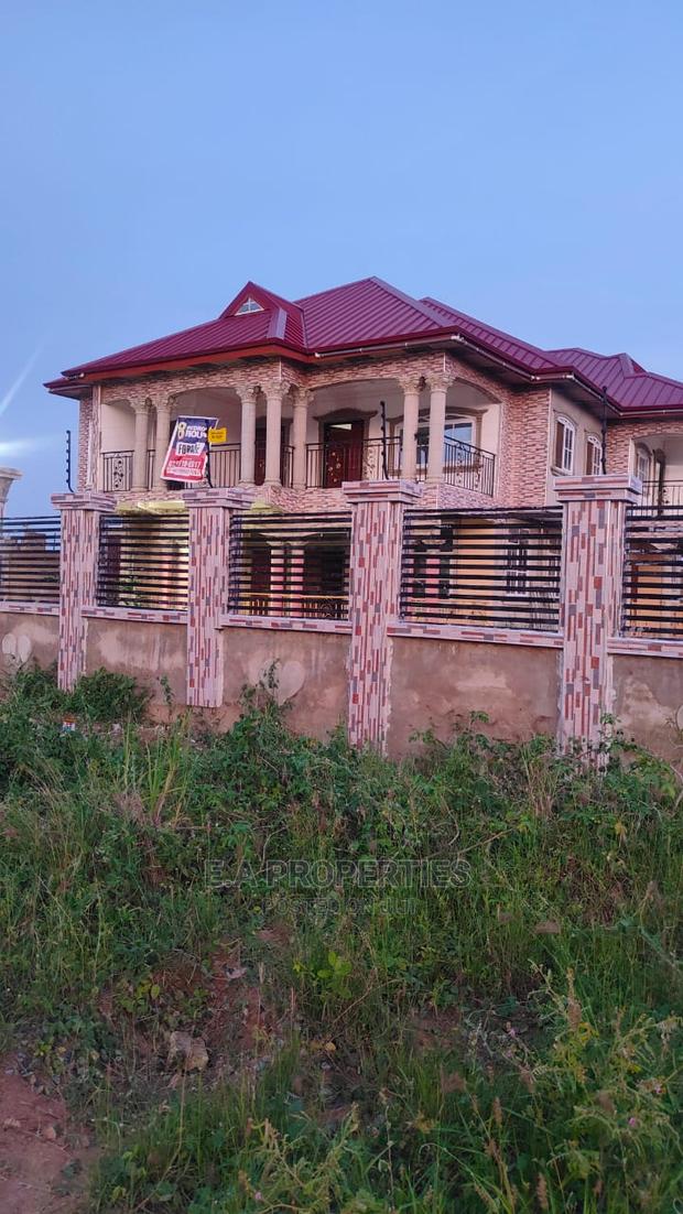 8bdrm House in E a Propertis, Agona East for Sale · Photo 2