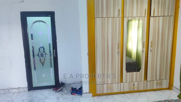 8bdrm House in E a Propertis, Agona East for Sale · Photo 4