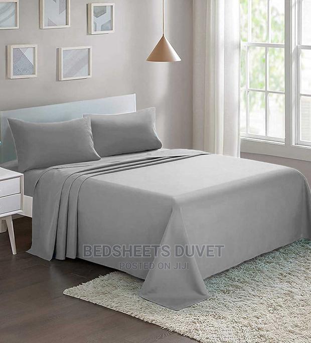 Grey Bedsheet Set (Fitted) · Photo 1