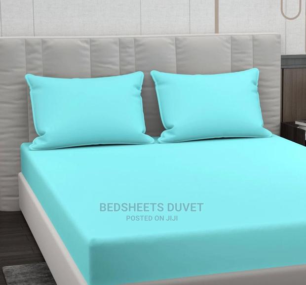 Turquoise Blue Fitted Sheet Set · Photo 1
