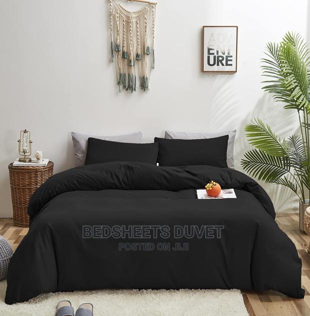 Black Fitted Sheet Set · Photo 1