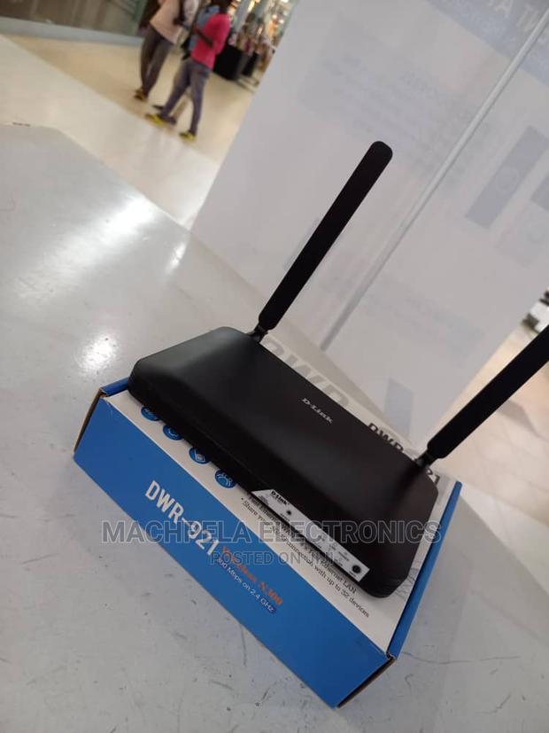 Dlink Universal 4g Lte Routers · Photo 2