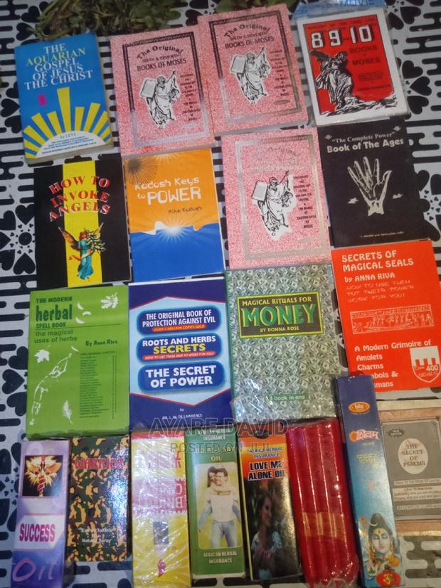 Money Rituals Book · Photo 3