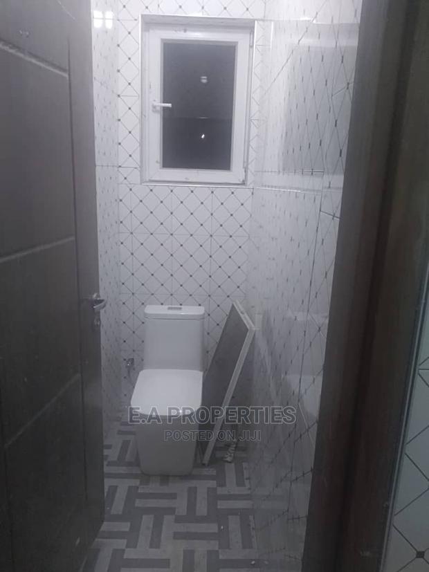 2bdrm Apartment in E a Propertis, School Junction for Rent · Photo 2