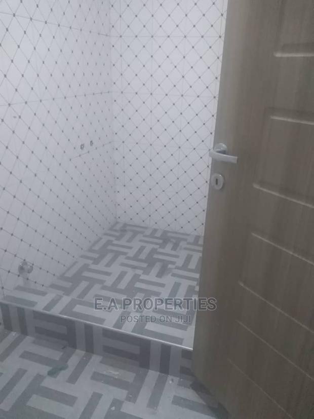 2bdrm Apartment in E a Propertis, School Junction for Rent · Photo 6
