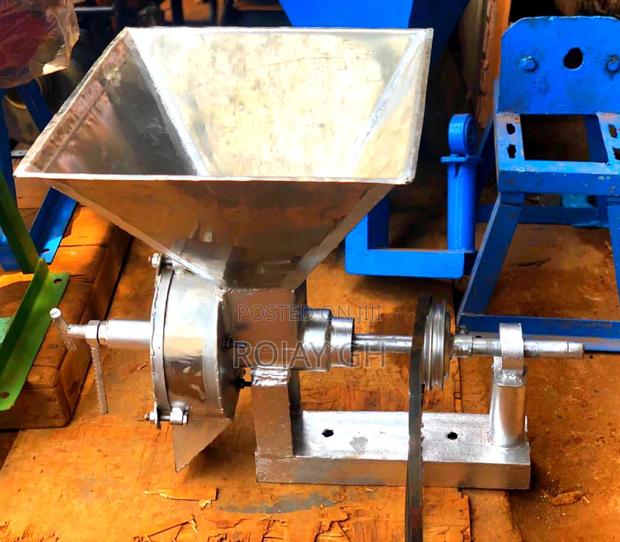 Vegetable/Pepper Grinding Machine · Photo 2
