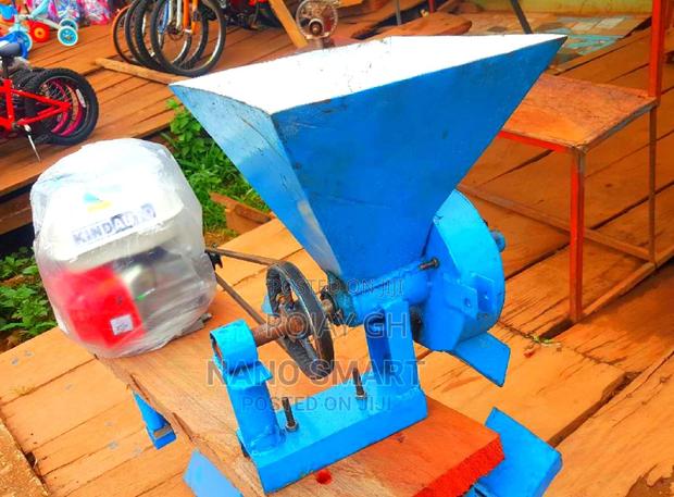 Vegetable/Pepper Grinding Machine · Photo 3