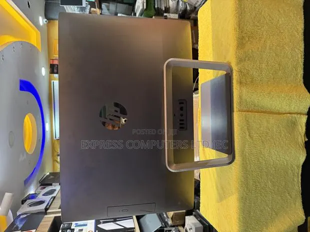 Desktop Computer HP Pavilion 24 8GB AMD A10 HDD 2T · Photo 1
