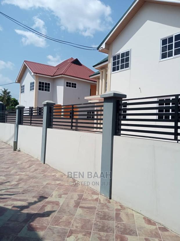 4bdrm Duplex in Ben Properties, Haatso for Sale · Photo 3
