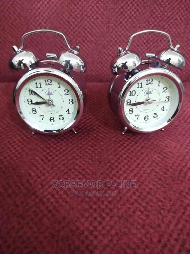 Stainless Steel Alarm Clock · Photo 2