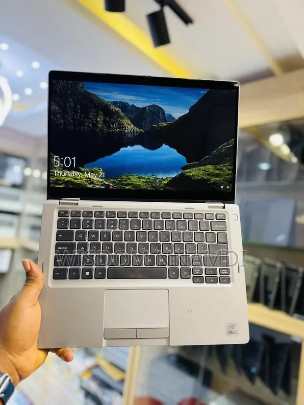 Laptop Dell Latitude 5310 16GB Intel Core i7 SSD 256GB · Photo 1
