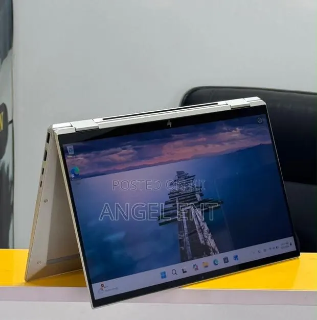 Laptop HP EliteBook 1040 32GB Intel Core i7 SSD 512GB · Photo 1