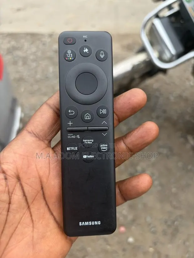 Home Used Solor Cell One Smart Samsung TV Remote Control · Photo 1