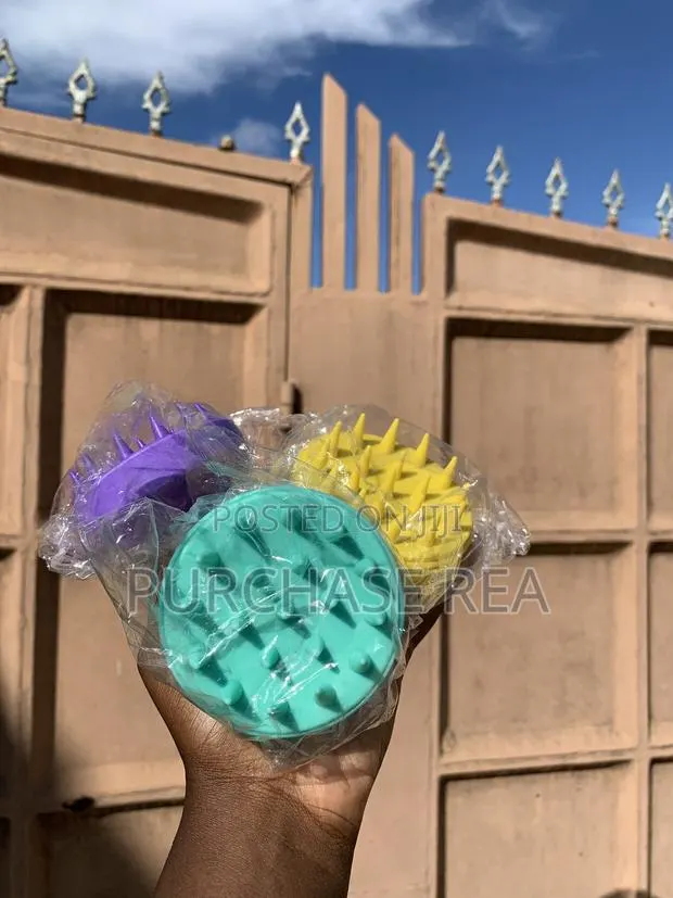 Scalp Massager · Photo 1
