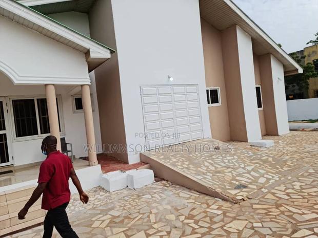 4bdrm Mansion in Hfc Estate, Spintex for sale · Photo 6