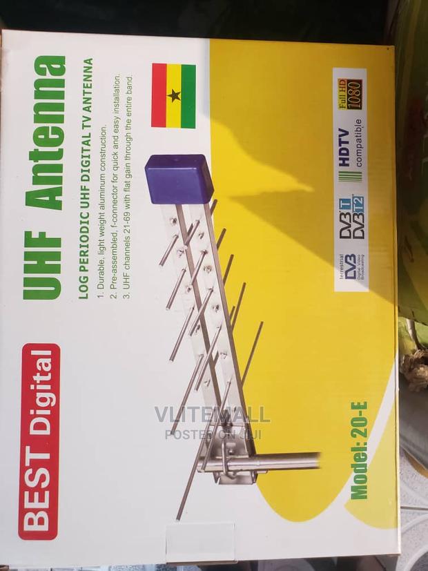 UHF Antenna · Photo 1