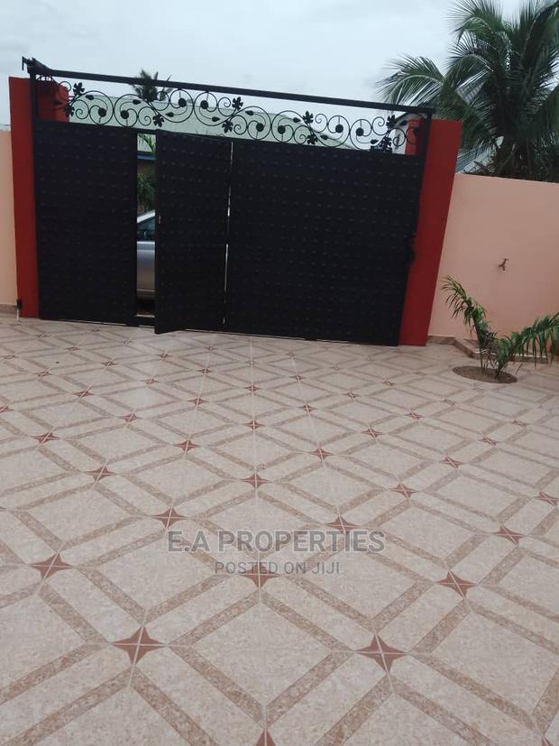 3bdrm House in E a Properties, Ghana Flag for Sale · Photo 6
