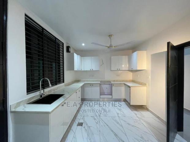 3bdrm House in E a Properties, Ability for Sale · Photo 8