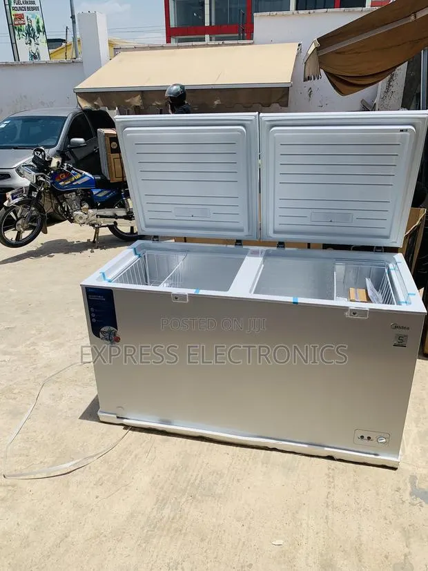 Hot Deals on Chest Freezer 508l Double Door Midea · Photo 1