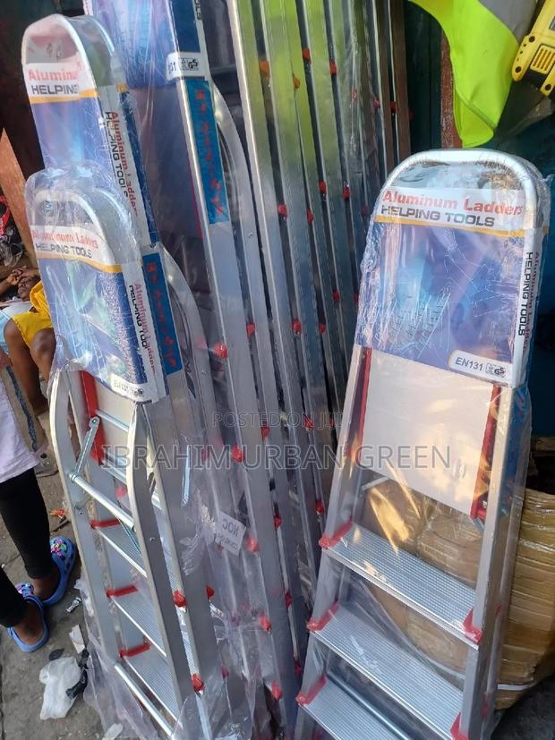 4 Steps Aluminum Ladder · Photo 1
