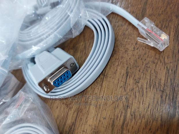 Consel Cable. Rj45 to Serial 9pin · Photo 3
