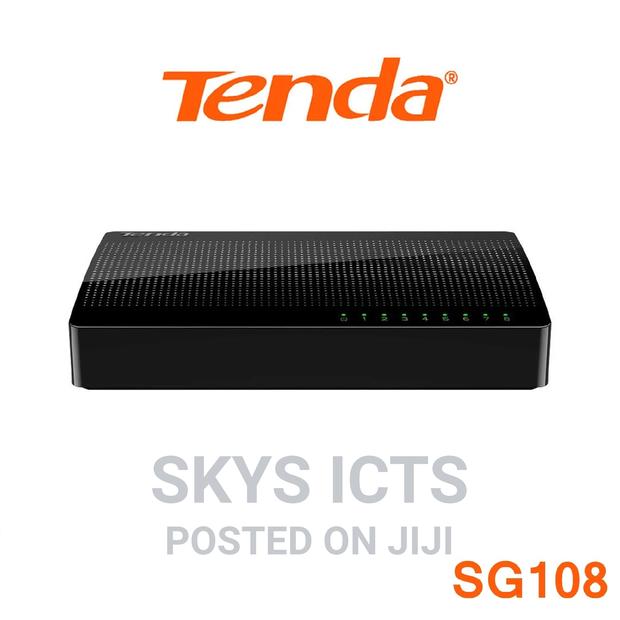 8 Port Gigabit Switch · Photo 1
