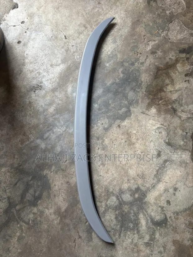 Toyota Corolla 2014- 2019 Boot Spoiler Slim · Photo 1