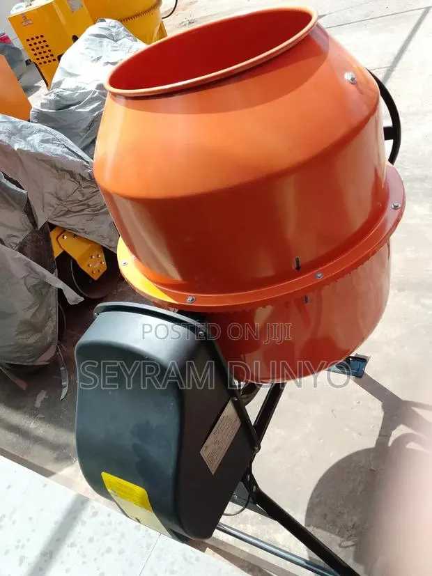 Megatron Electric Concrete Mixer · Photo 1