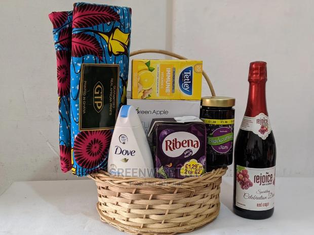 Affordable Luxury Christmas Hamper · Photo 1