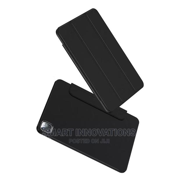 iPad Pro 11 Inch / iPad 10.2 Detachable Magnetic Case · Photo 2