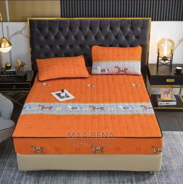 Mattress Cover With Pillow Cases (Double) · Photo 2
